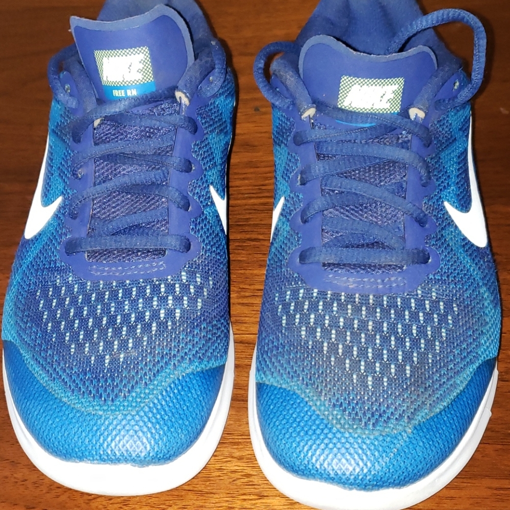 Nike Free Running Shoes Youth Size 4